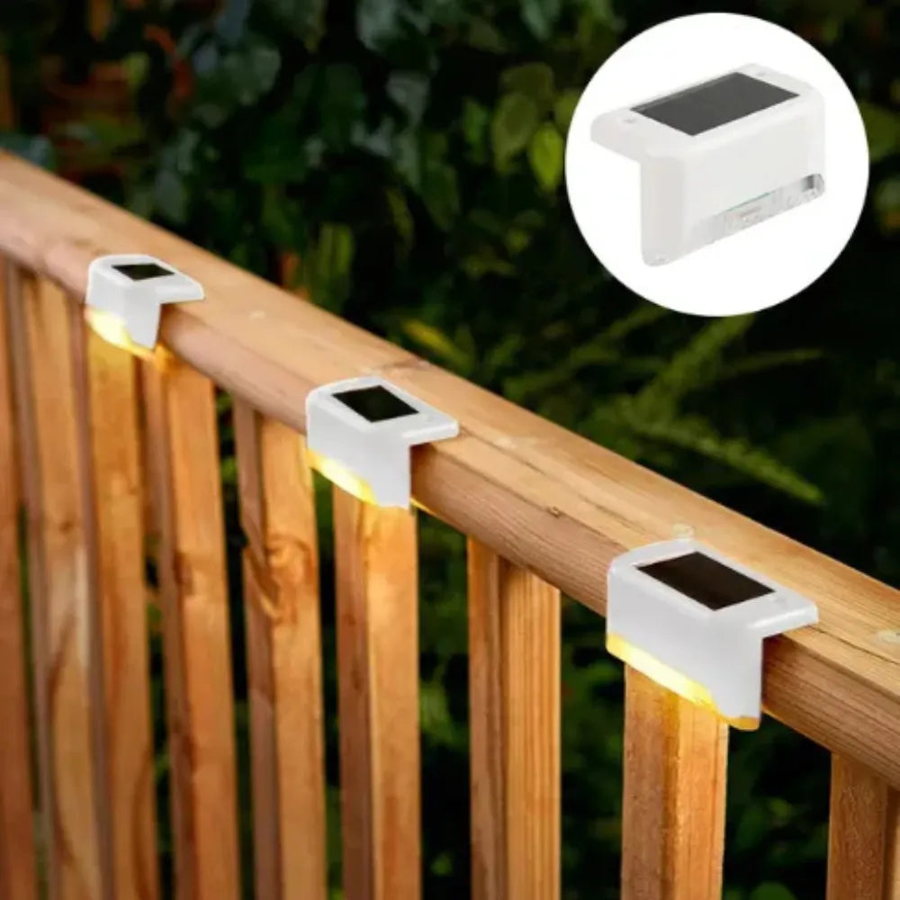 Solární LED světlo do rohu – automatické venkovní osvětlení